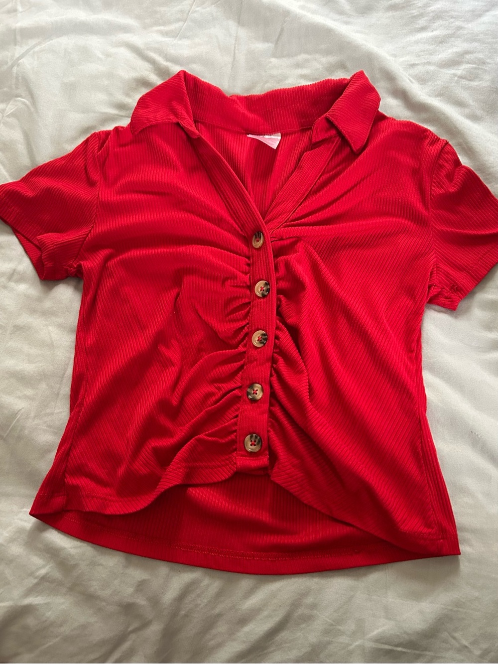No Boundaries Red Short-Sleeve Ruched Button-Front Top